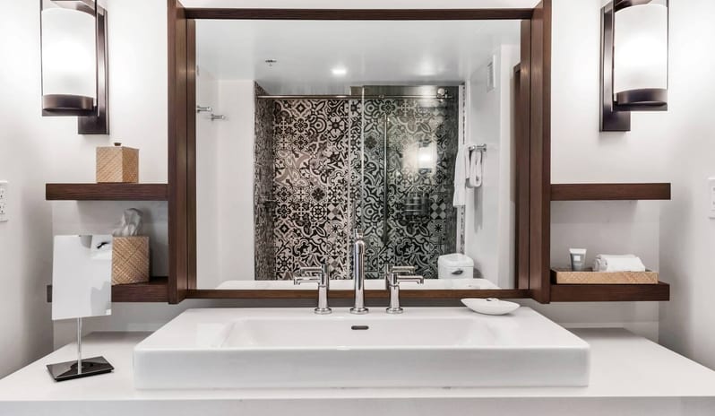 Bakers Bay - Junior Suite Bathroom
